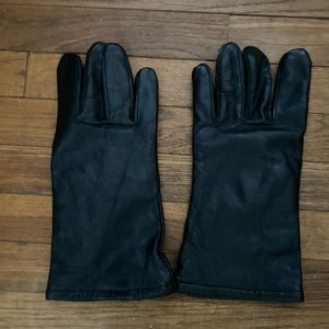 Military gloves